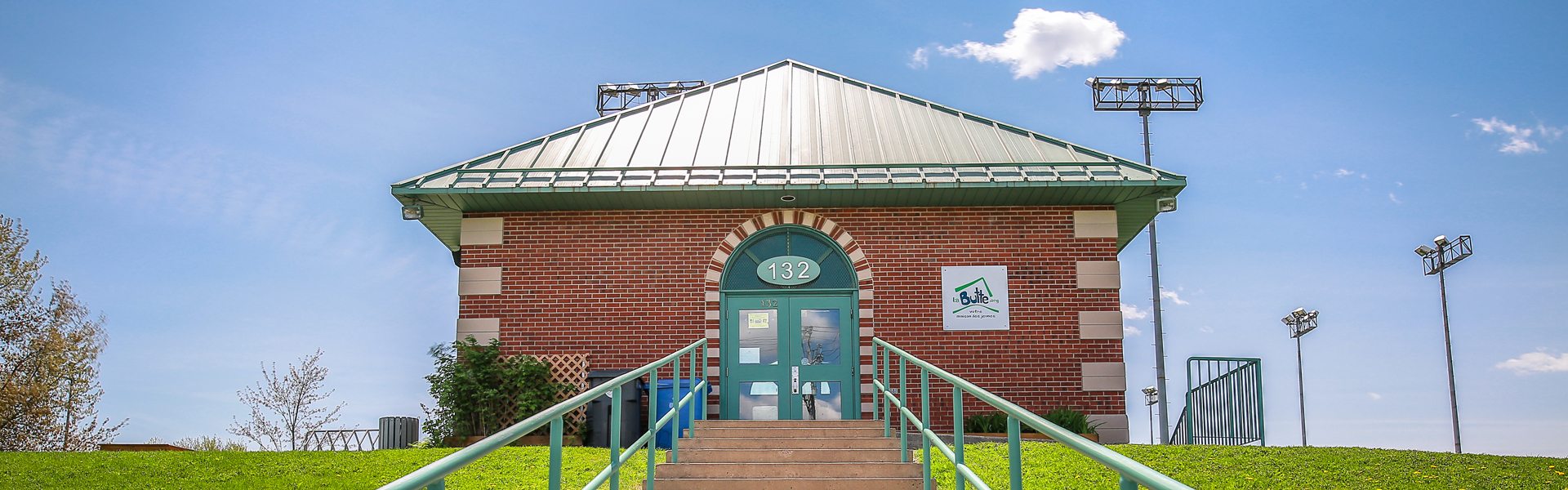 Photo panoramique du chalet Denis-Germain (maison des jeunes La Butte)